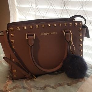 Michael Kors selma stud dusty rose bag